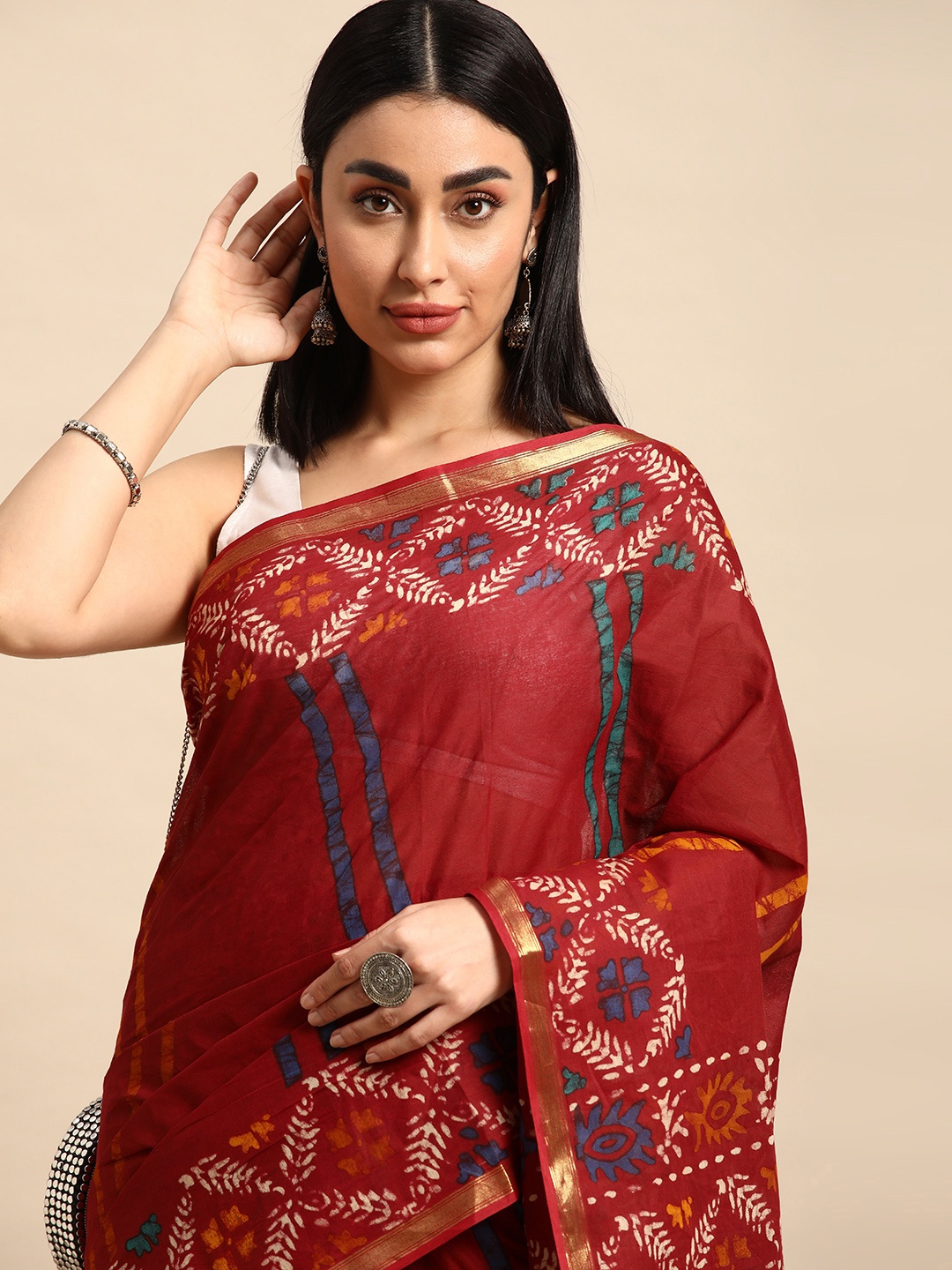 

SHANVIKA Batik Zari Pure Cotton Block Print Saree, Maroon