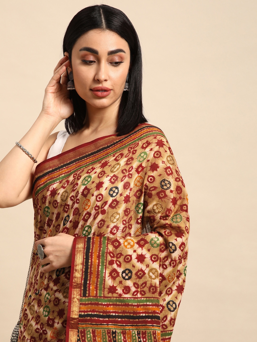 

SHANVIKA Batik Zari Pure Cotton Block Print Saree, Beige