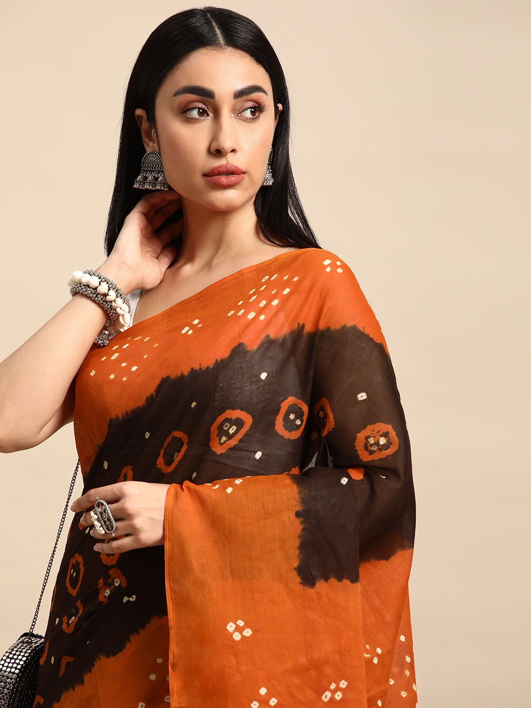 

SHANVIKA Printed Pure Cotton Bandhani Saree, Brown