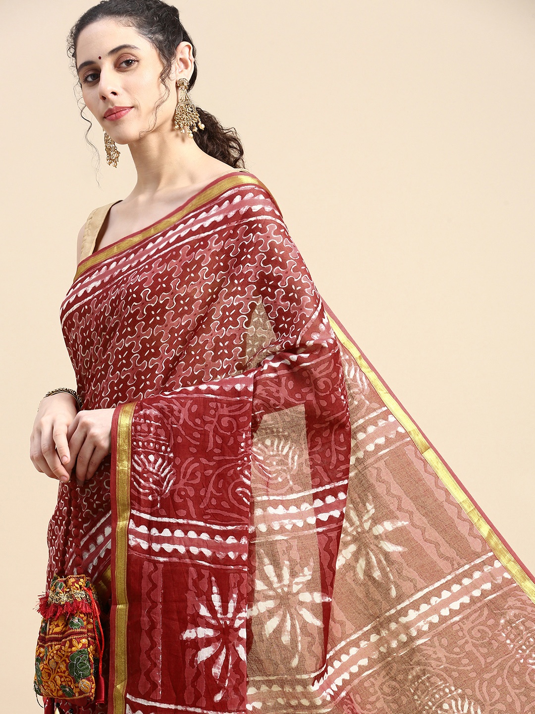 

SHANVIKA Ethnic Motifs Pure Cotton Maheshwari Saree, Maroon