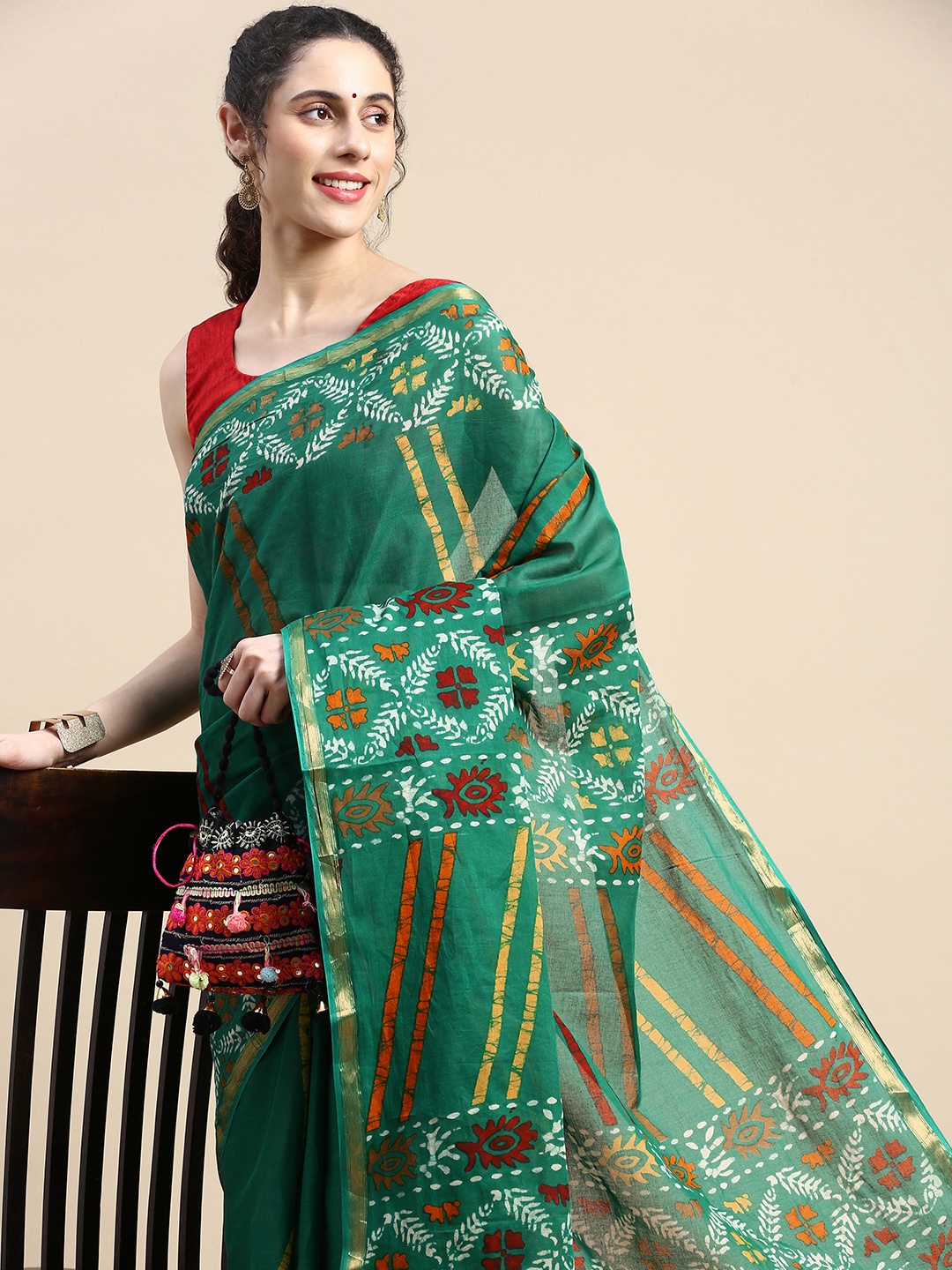 

SHANVIKA Batik Pure Cotton Block Print Saree, Green