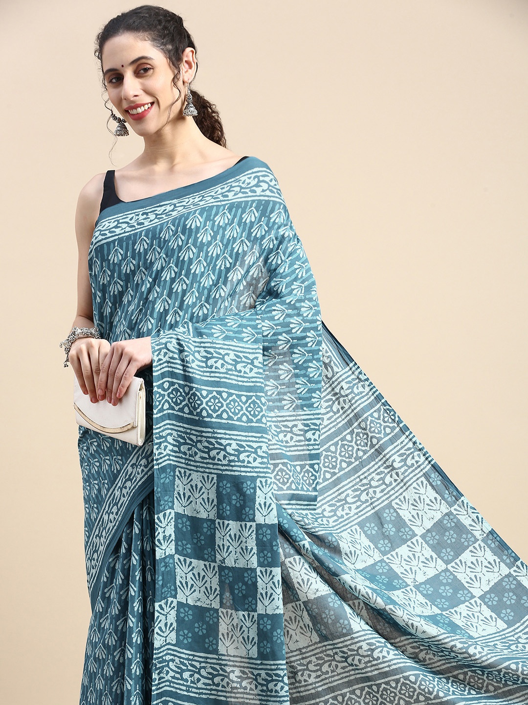 

SHANVIKA Ethnic Motifs Printed Pure Cotton Saree, Blue