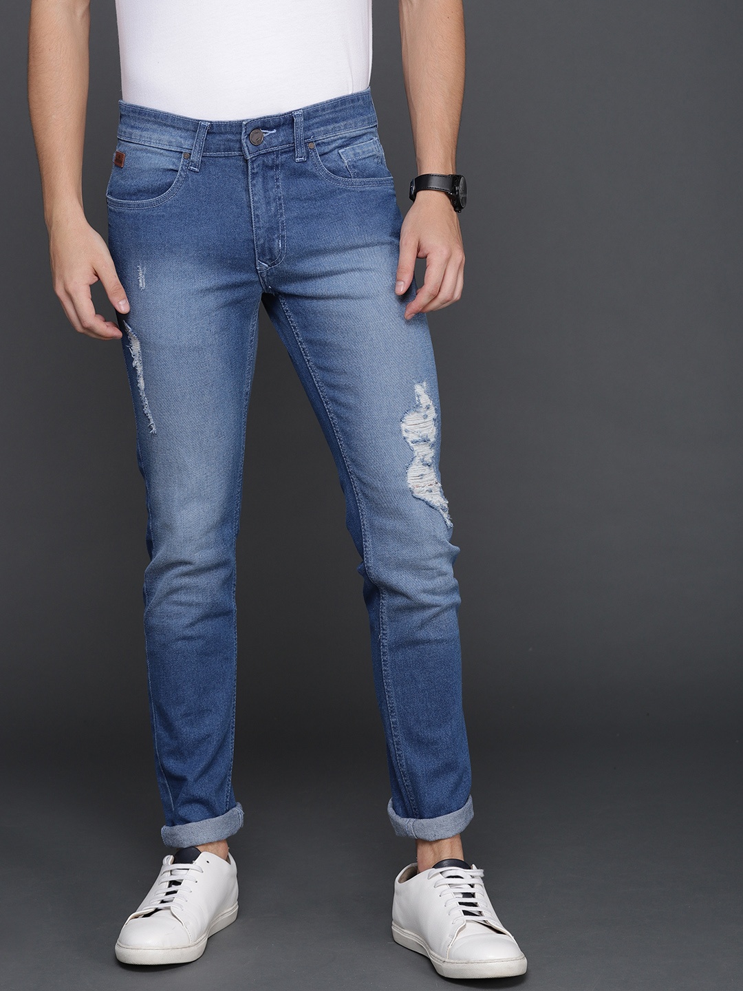 

WROGN Men Blue Slim Fit Mid-Rise Mildly Distressed Stretchable Jeans