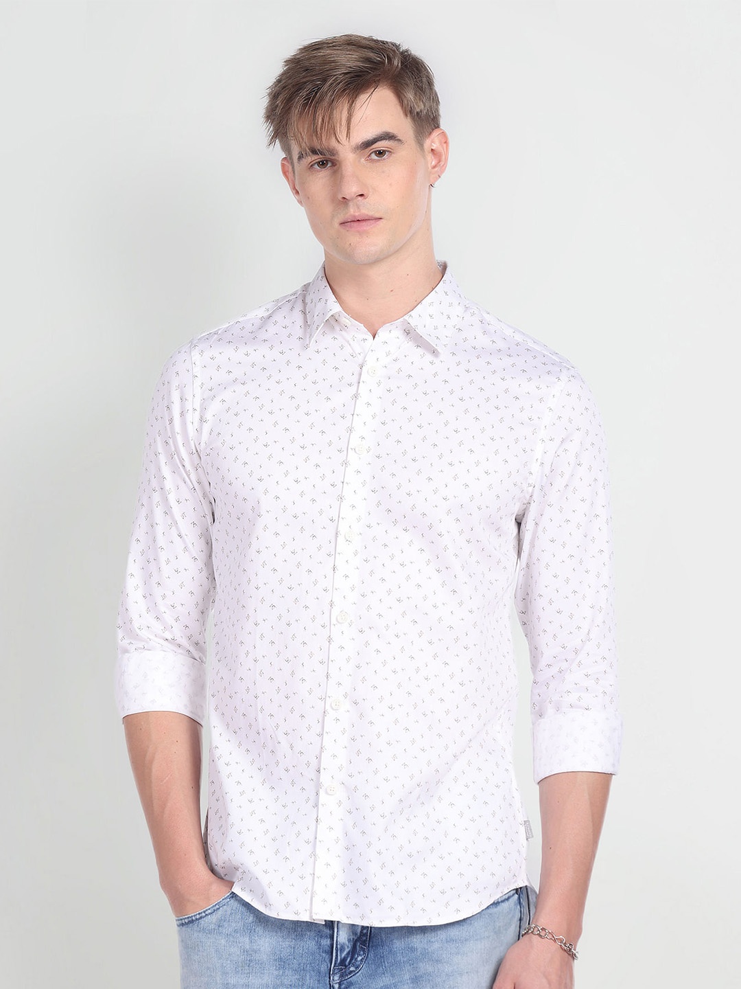 

Flying Machine Men White Slim Fit Opaque Printed Casual Shirt