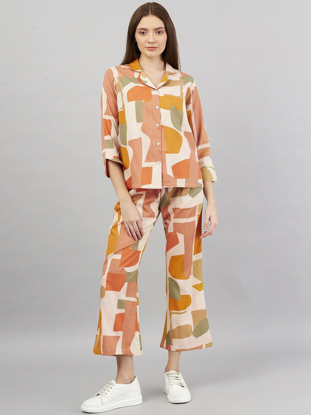 

CHROME & CORAL Geometric Printed Cuban Collar Shirt With Trousers, Beige