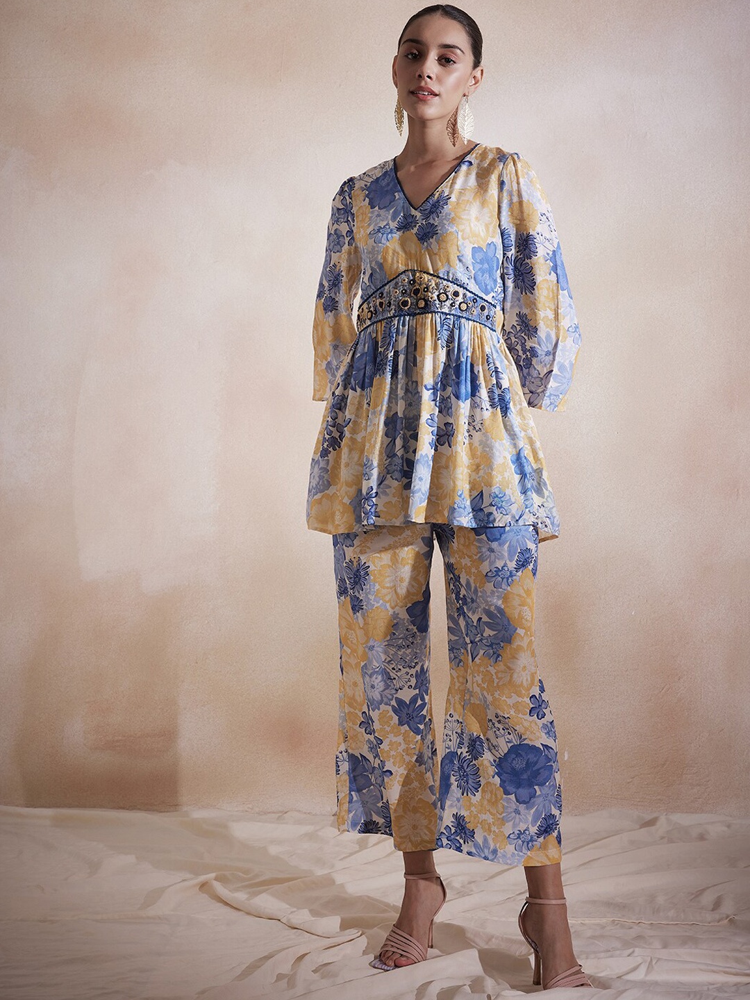 

Femella Printed V-neck Tunic with Trouser, Yellow