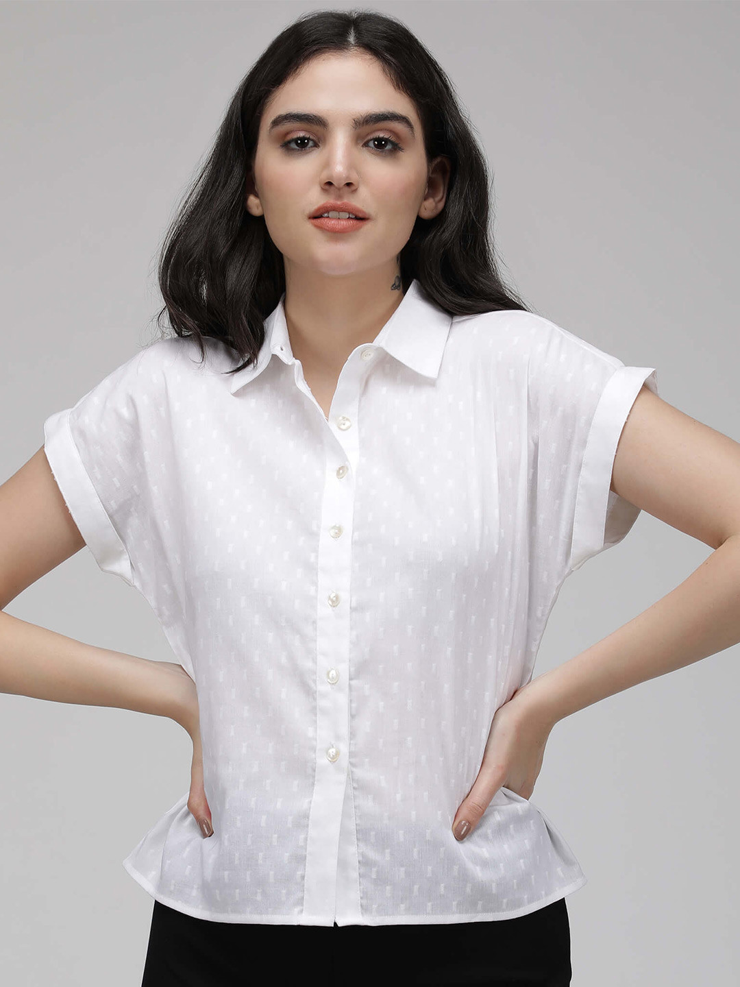 

IDK White Shirt Style Top