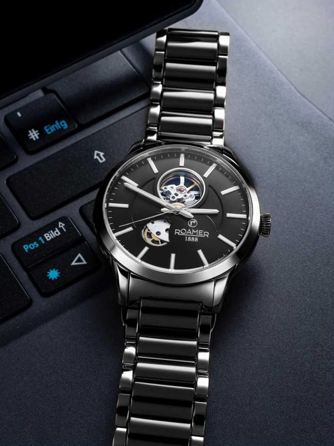 

ROAMER Men Black Brass Dial & Black Stainless Steel Bracelet Style Straps Analogue Watch 672661 40 55 60