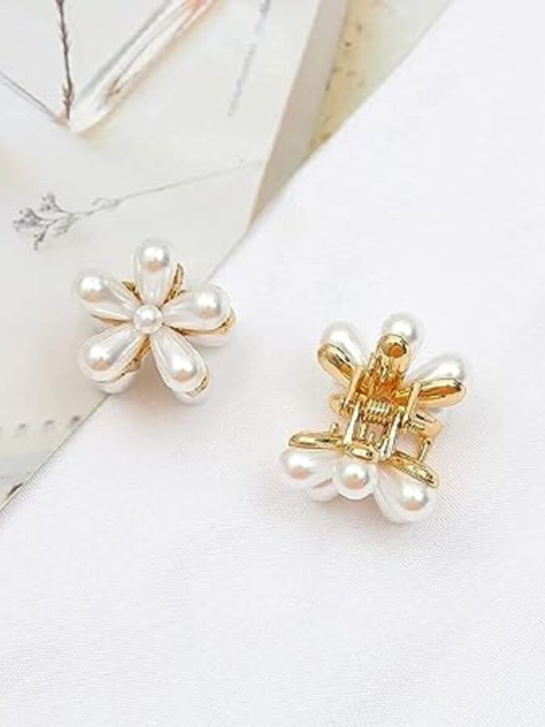 

ANNA CREATIONS Women White & Gold-Toned Claw Clip