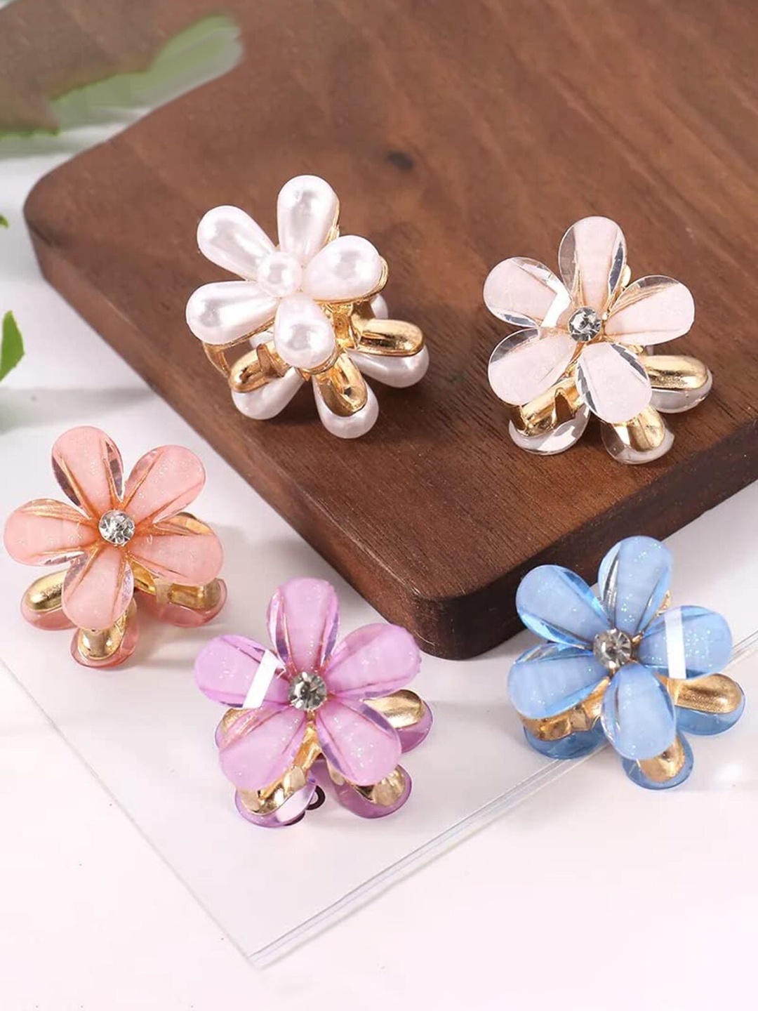 

ANNA CREATIONS Women Gold-Toned & White Embellished Claw Clip