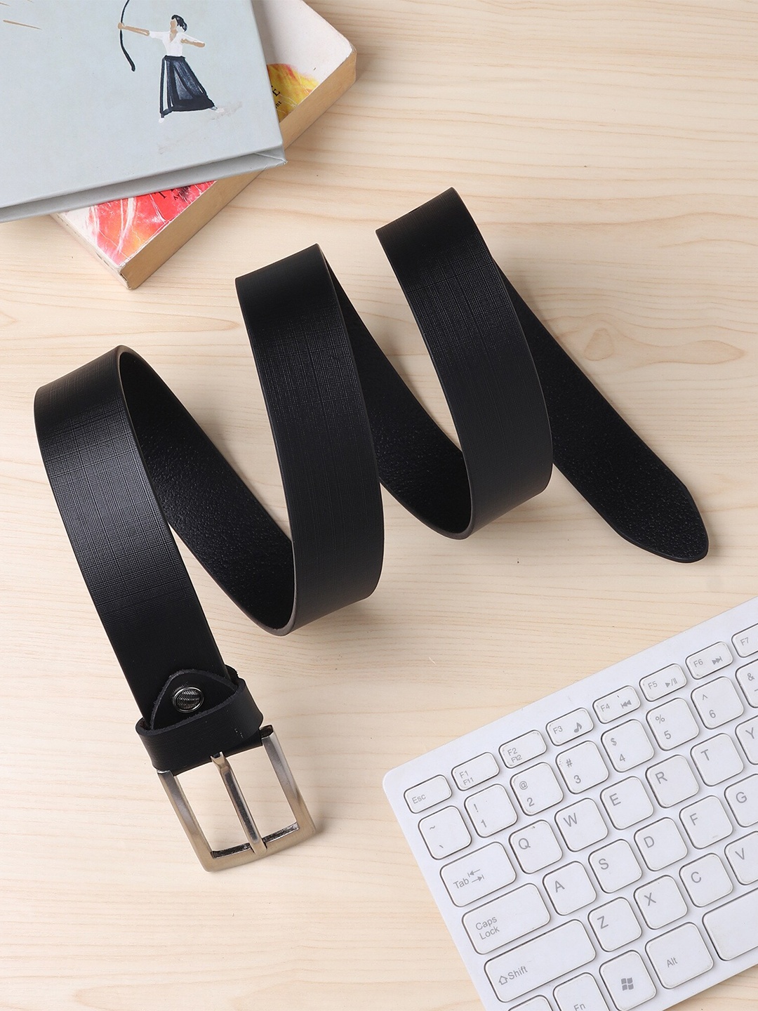 

Roadster Men Slim Leather Formal Belt, Black