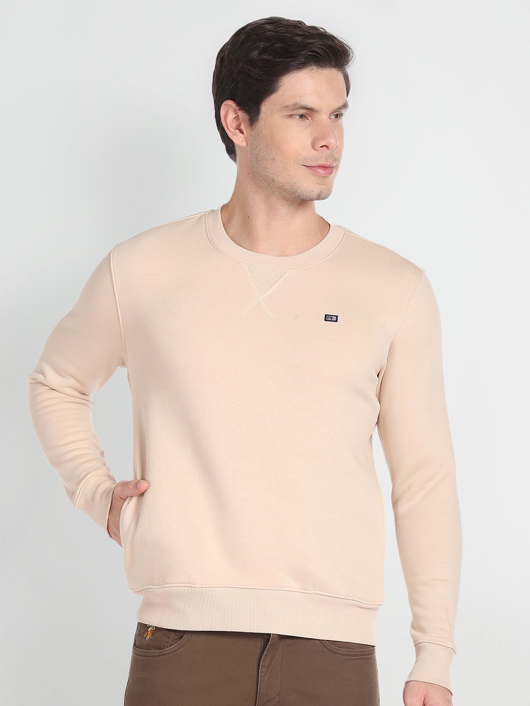 

Arrow Sport Long Sleeves Round Neck Pullover Sweatshirt, Beige