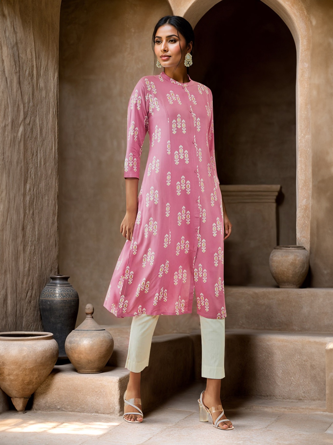 

Soch Band Collar Ethnic Motif Printed Kurta, Pink