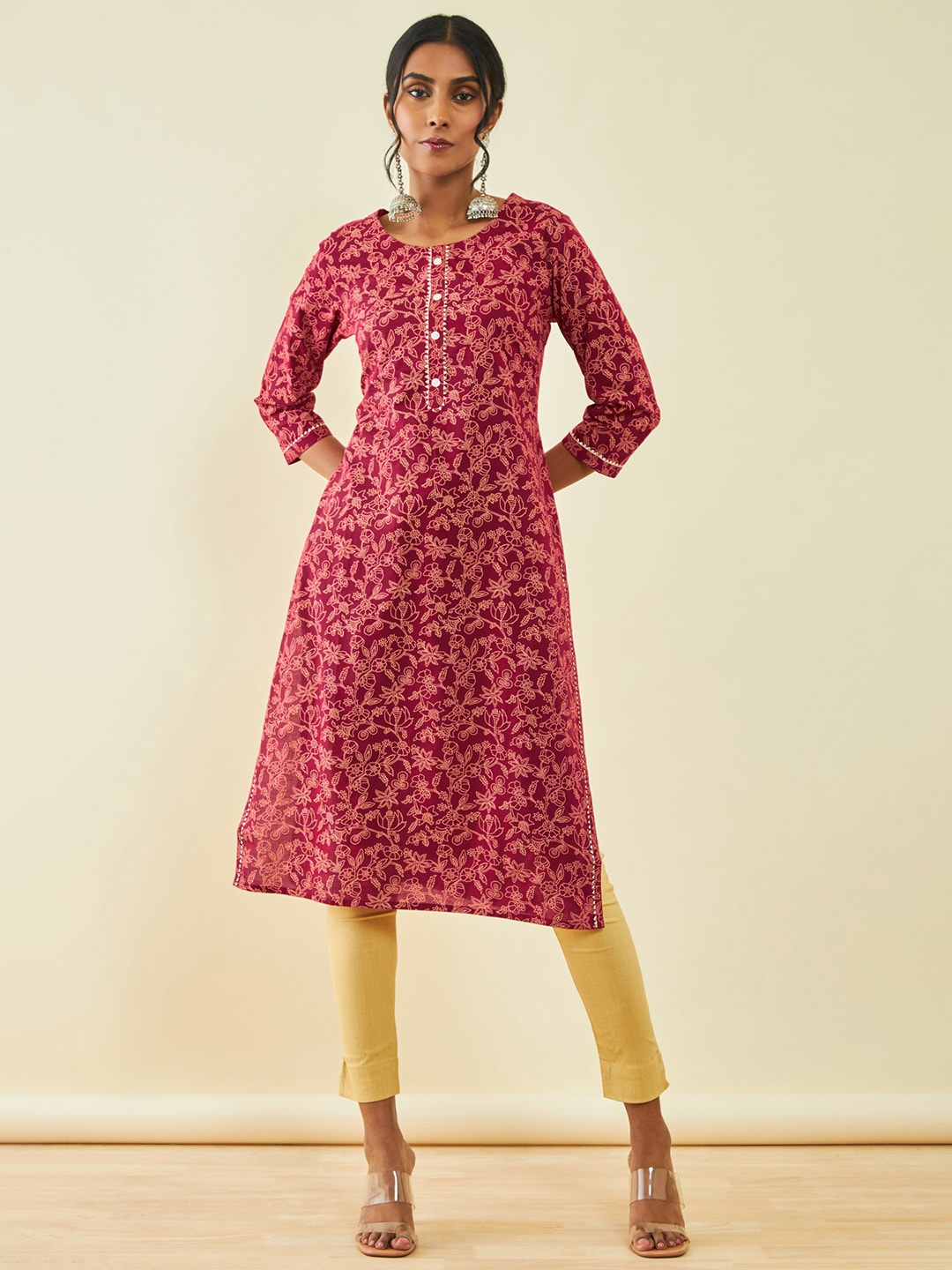 

Soch Maroon Floral Printed Gotta Patti Kurta