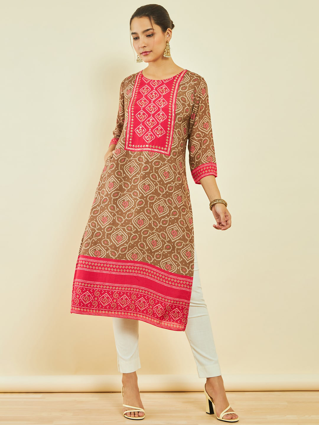 

Soch Brown & Pink Bandhani Printed Sequinned Kurta