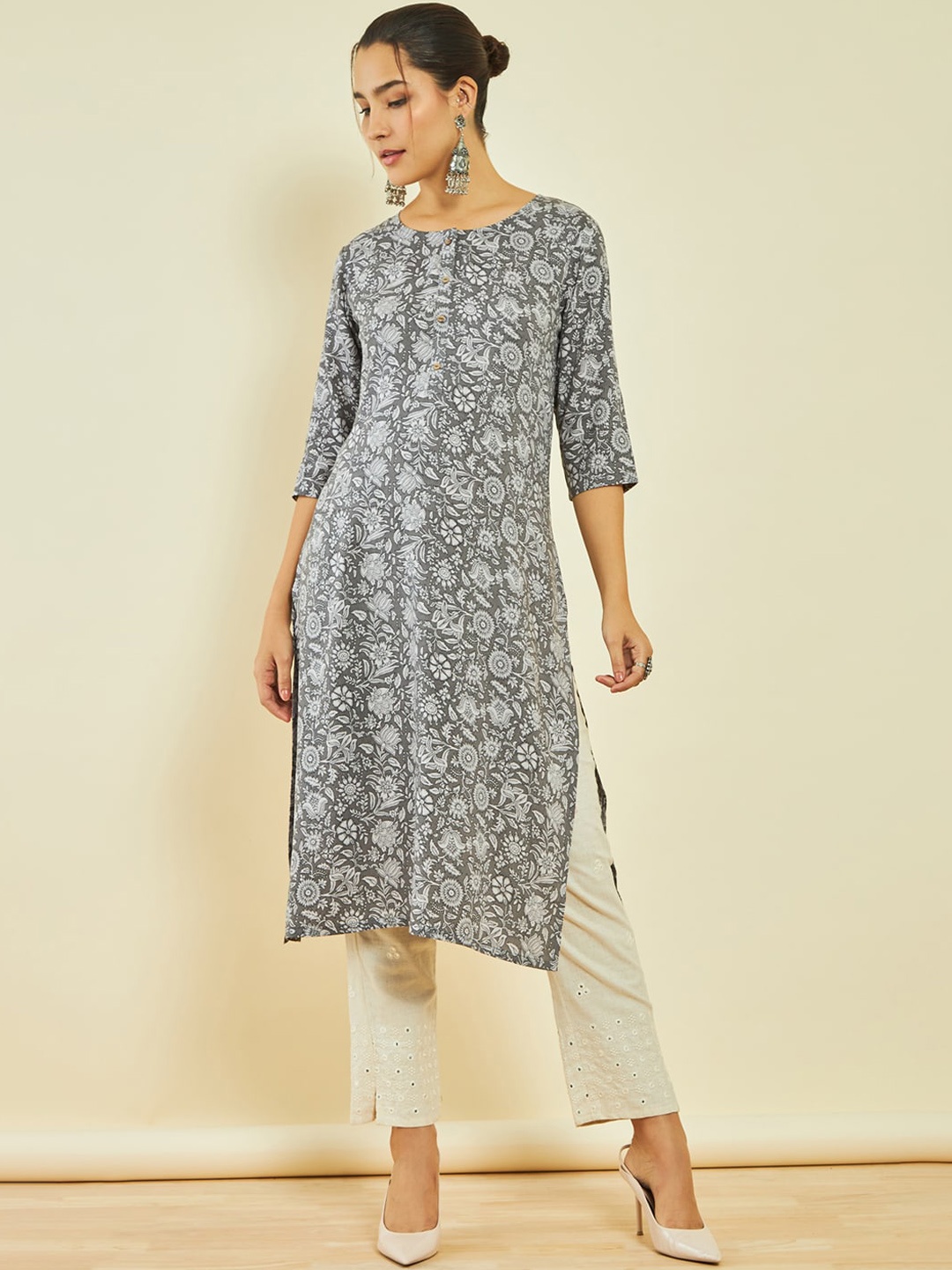 

Soch Floral Printed Straight Kurta, Grey