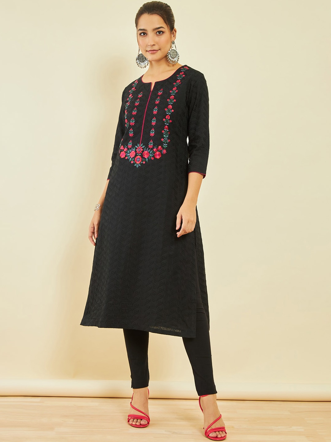 

Soch Floral Embroidered Thread Work Straight Kurta, Black