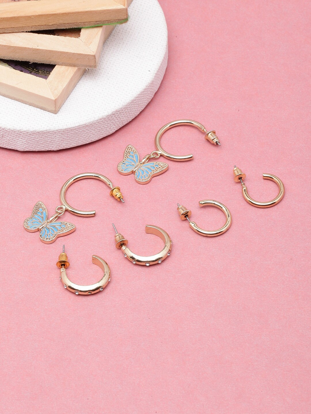 

Stylecast X KPOP Gold-Toned Contemporary Drop Earrings