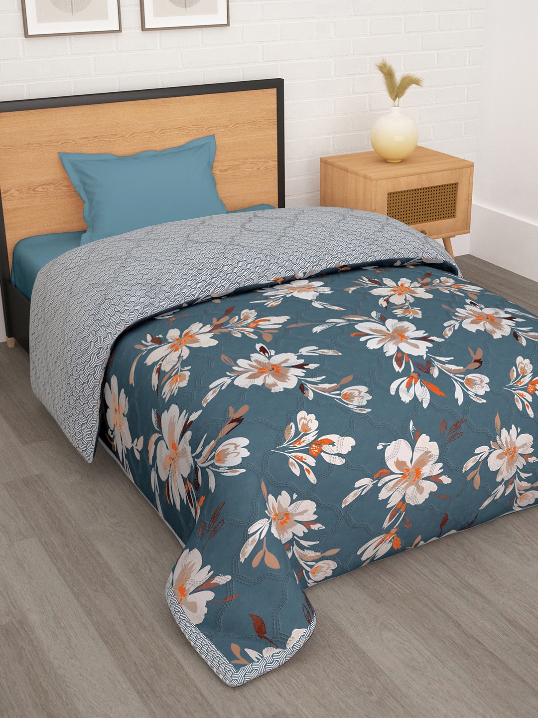 

Story@home Floral Printed Ac Room 180 GSM Reversible Single Bed Comforter, Grey