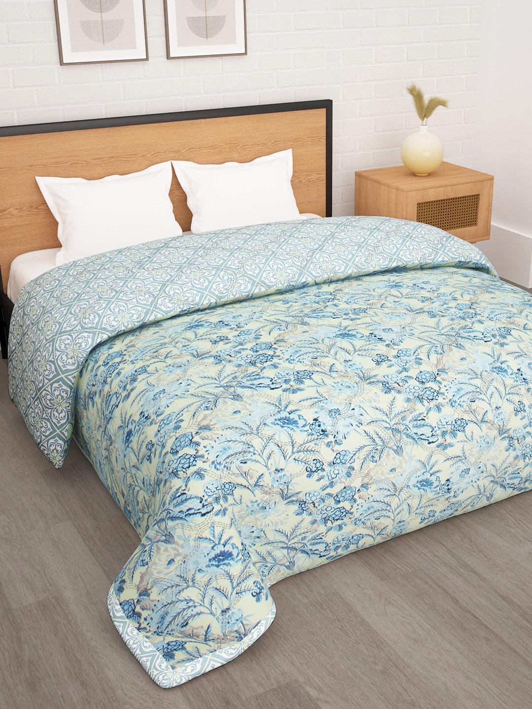 

Story@home Printed Ac Room 180GSM Reversible Double Bed Comforter, Turquoise blue