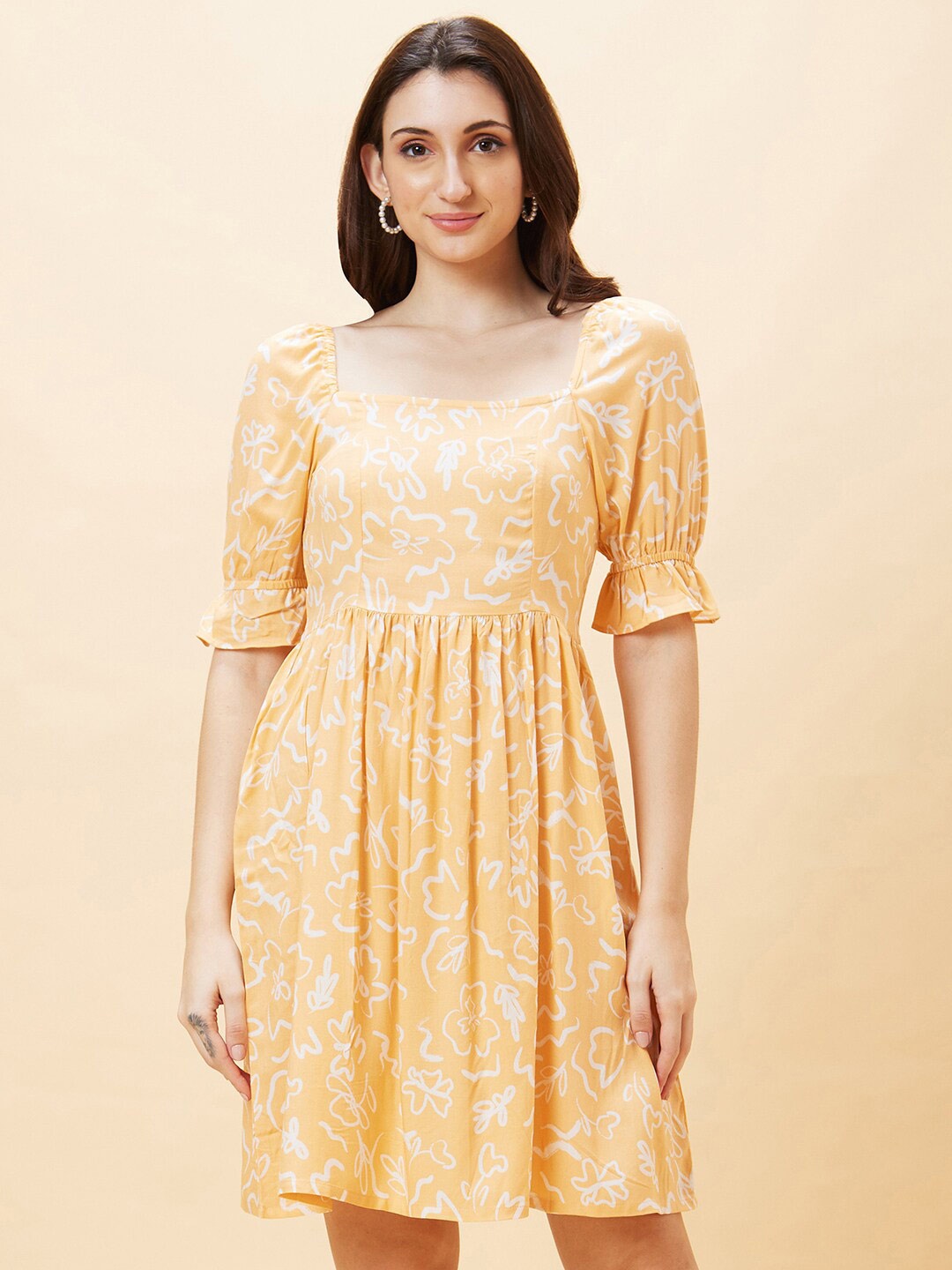 

Globus Floral Printed Gathered Or Pleated A Line Dress, Peach