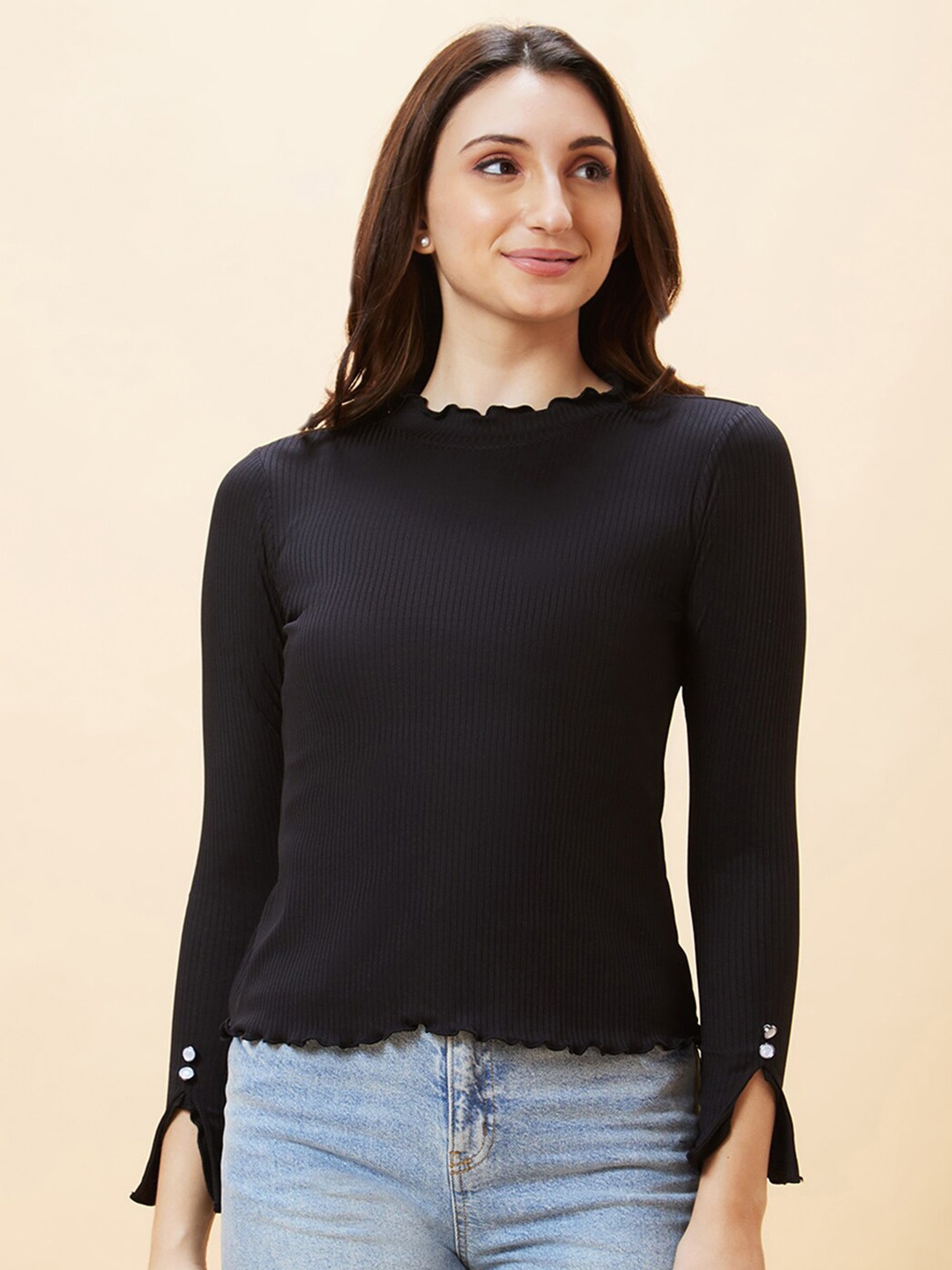 

Globus Long Sleeve Ribbed High Neck Lettuce Edge Top, Black