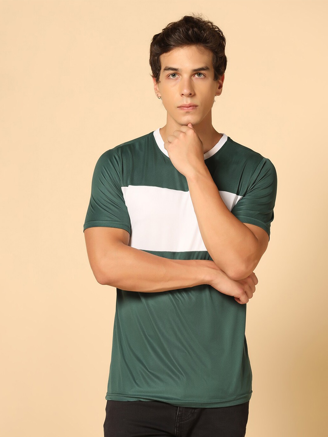 

INKKR Colourblocked Round Neck T-shirt, Green