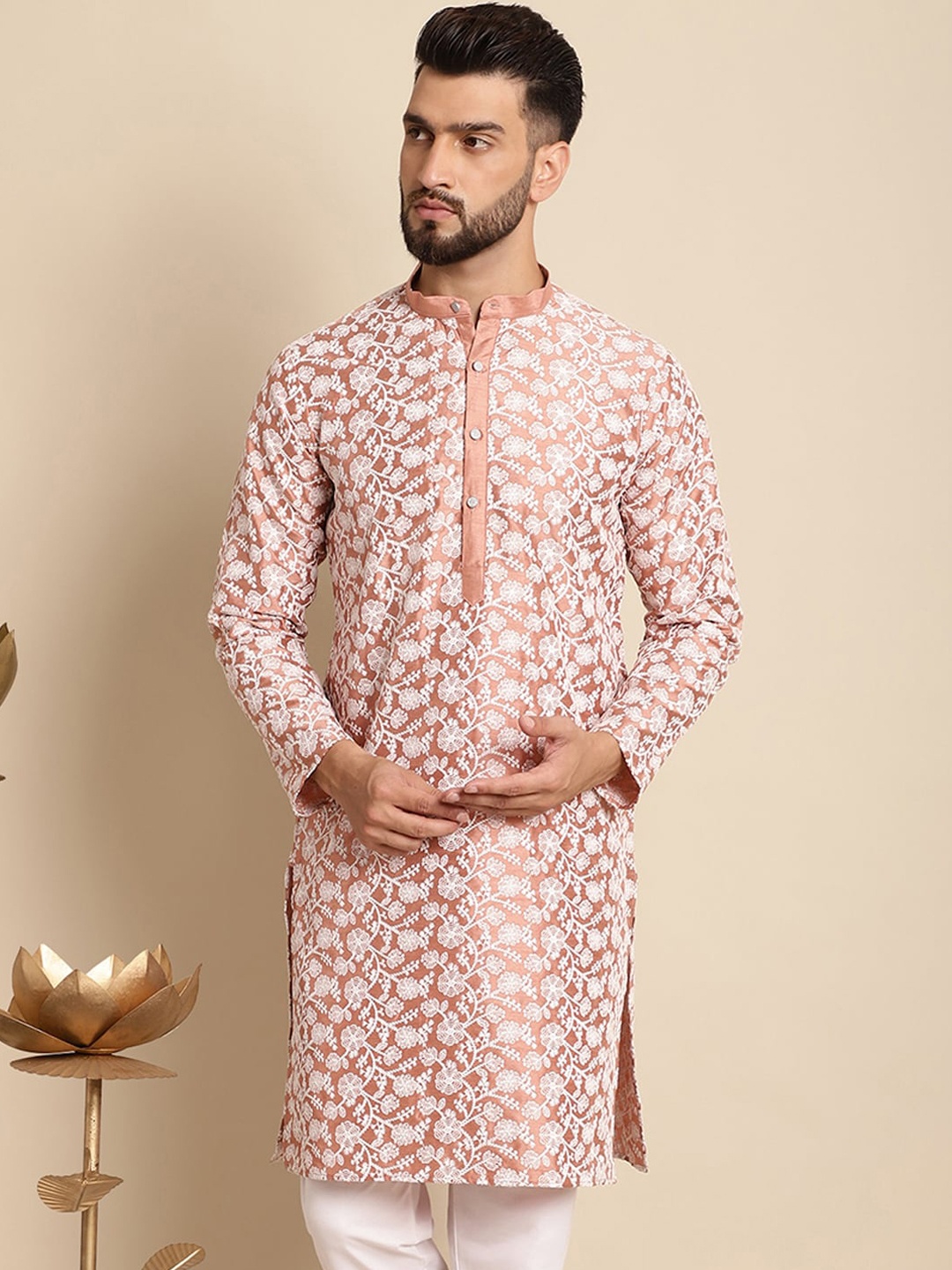 

Anouk Floral Embroidered Thread Work Mandarin Collar Kurta, Peach
