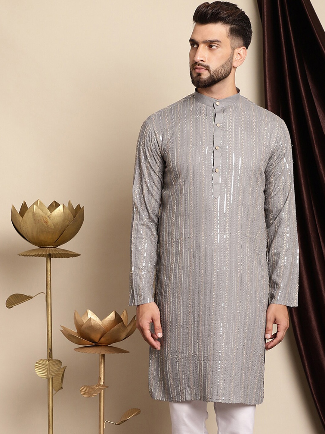 

Anouk Floral Embroidered Sequined Pure Cotton Straight Kurta, Grey