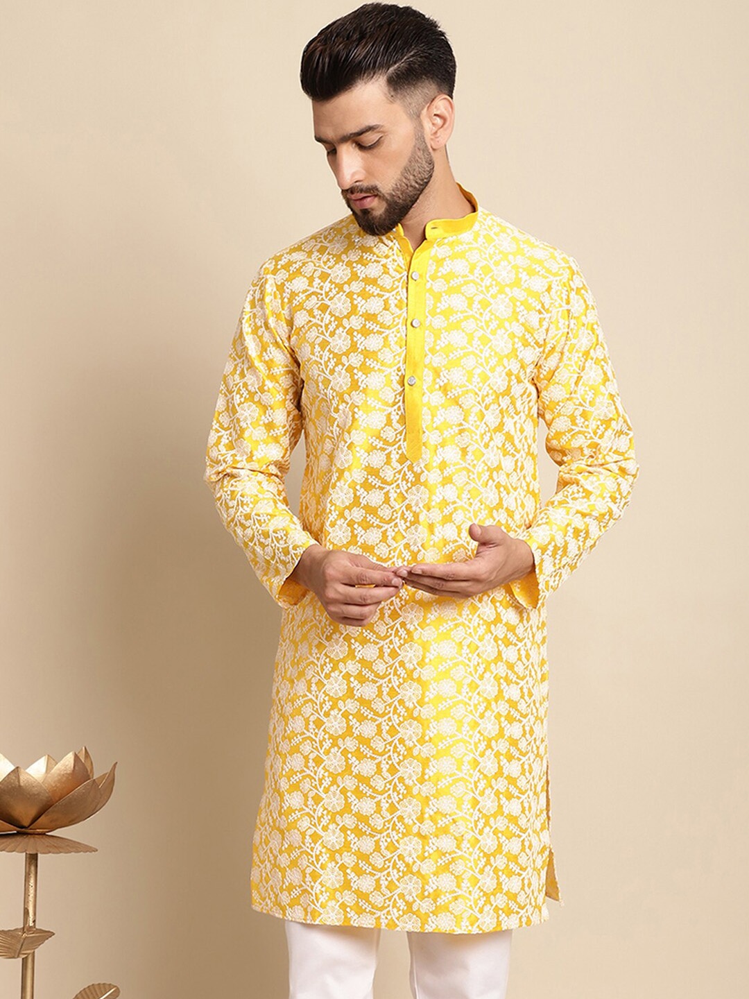 

Anouk Floral Embroidered Regular Silk Cotton Straight Kurta, Mustard
