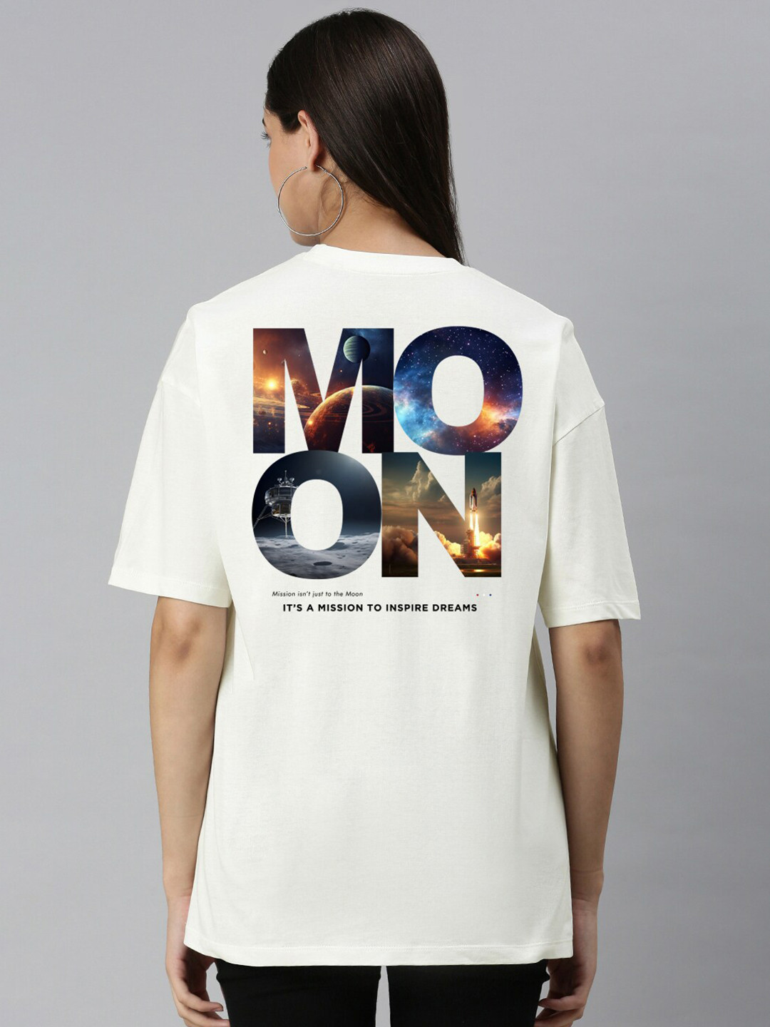 

Harvard Typography Printed Drop-Shoulder Sleeves Cotton T-Shirt, Off white