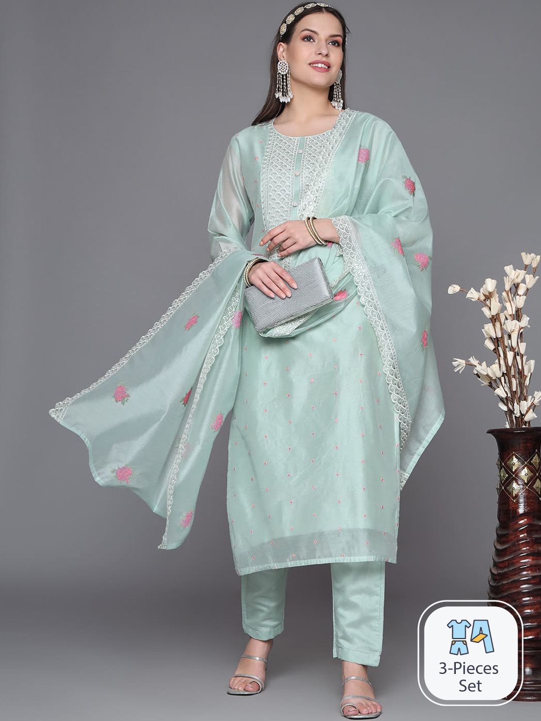 

HEEPOSH Ethnic Motifs Embroidered Chanderi Silk Kurta With Trousers & Dupatta, Sea green