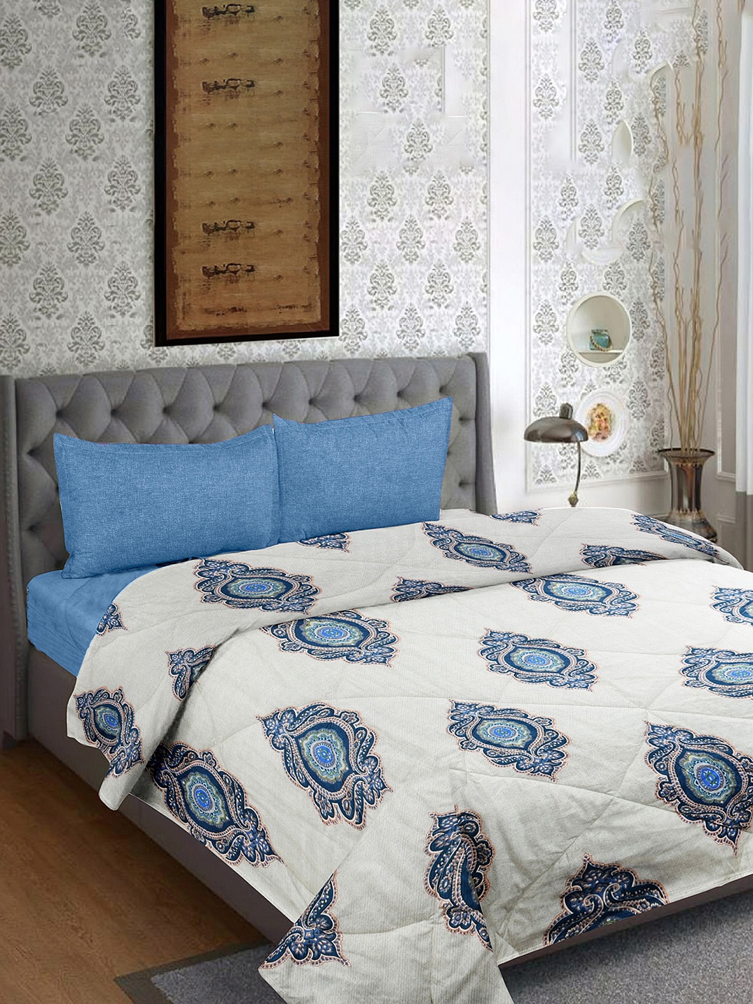 

HAPPY HUES White & Blue Printed 250 TC Pure Cotton Double Queen Duvet Cover