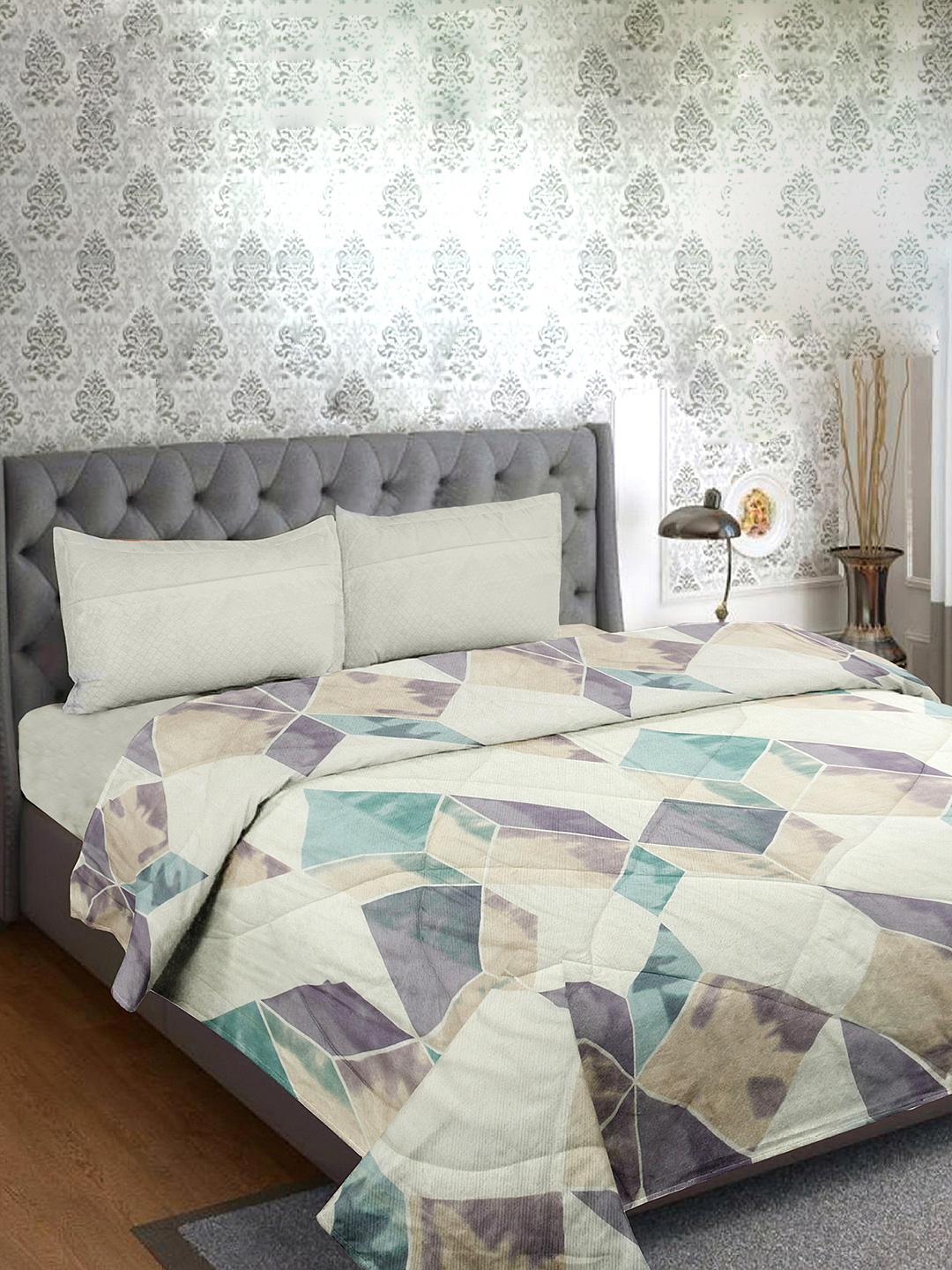 

HAPPY HUES Twilight Beige & Green Printed 250 TC Pure Cotton Duvet Cover