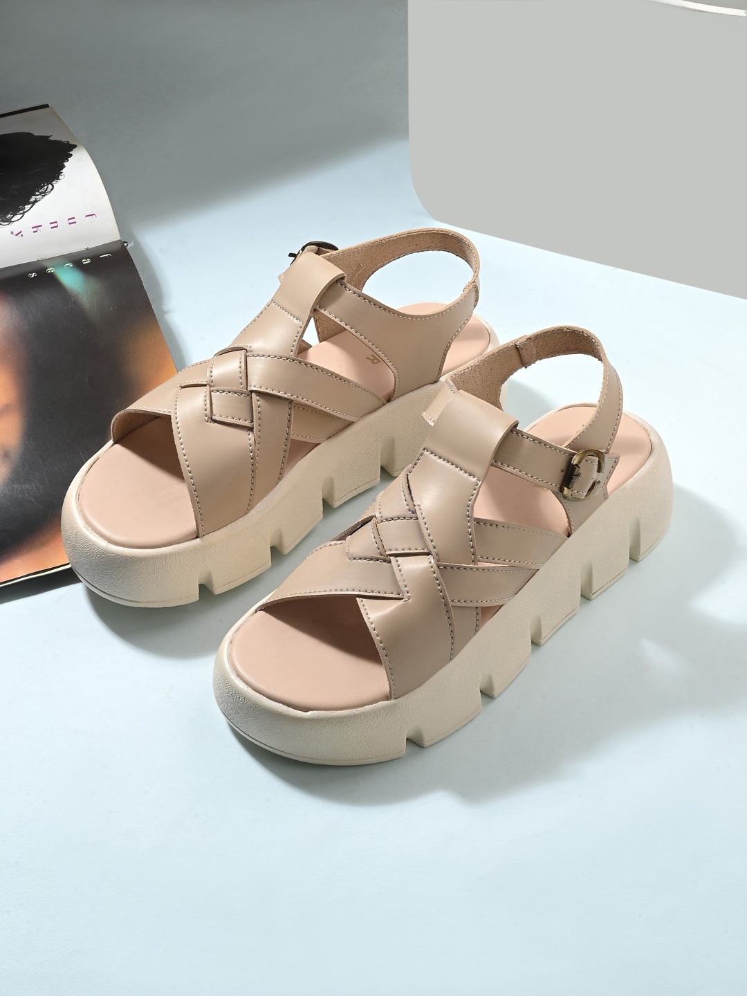 

MENGLER Open Toe Flatform Heels With Buckle Closure, Beige