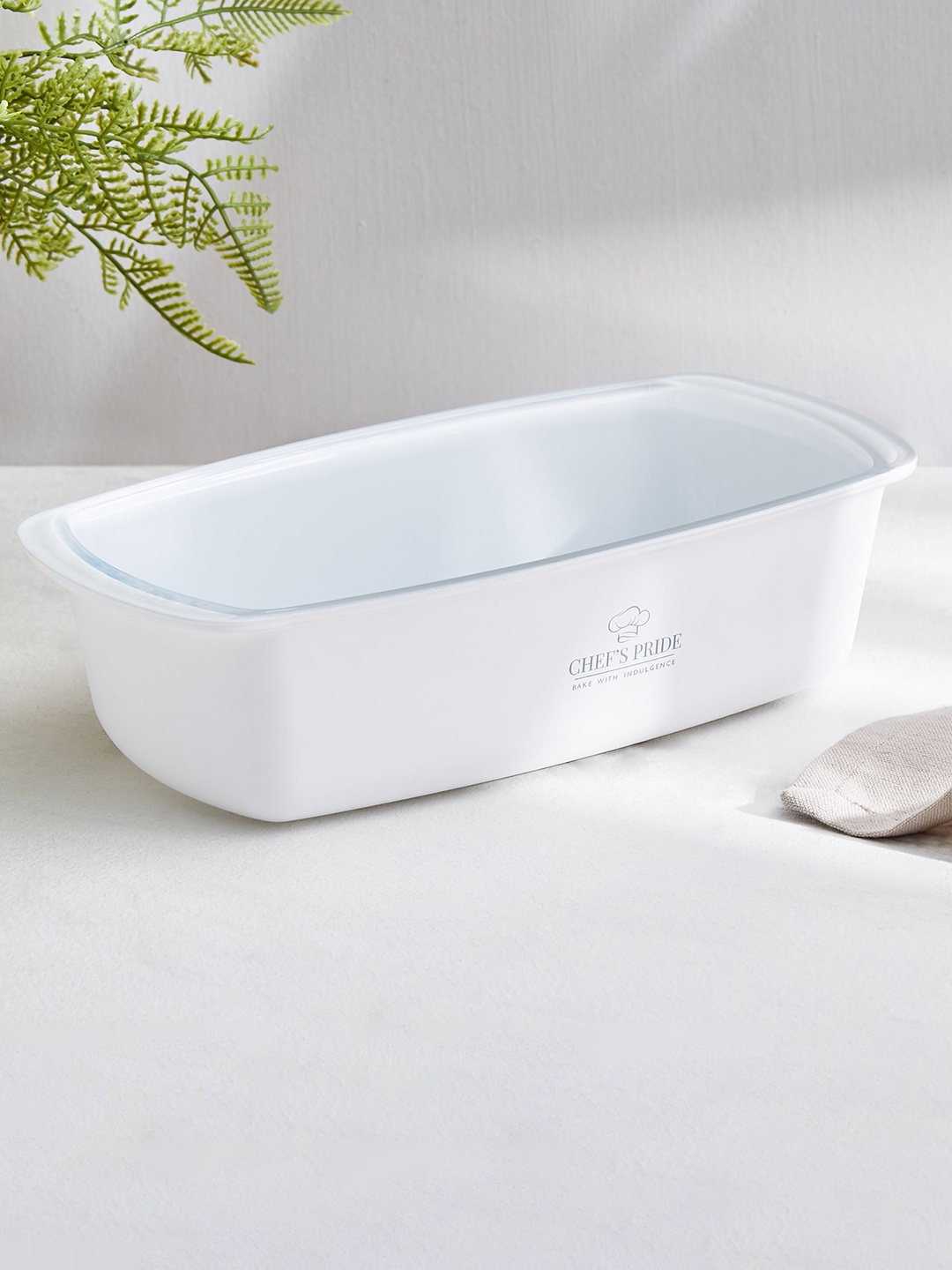 

Home Centre Chef's Pride White Glass Baking Dish