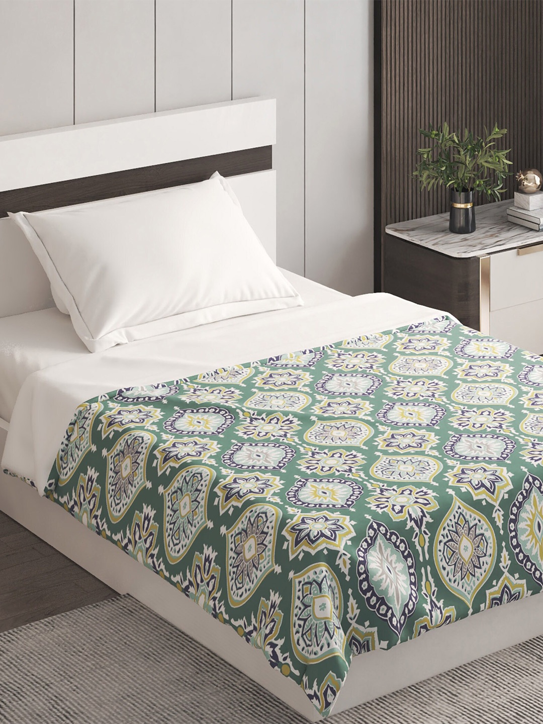 

Home Centre Teal & White Ethnic Motifs Summer 350 GSM Single Bed Blanket