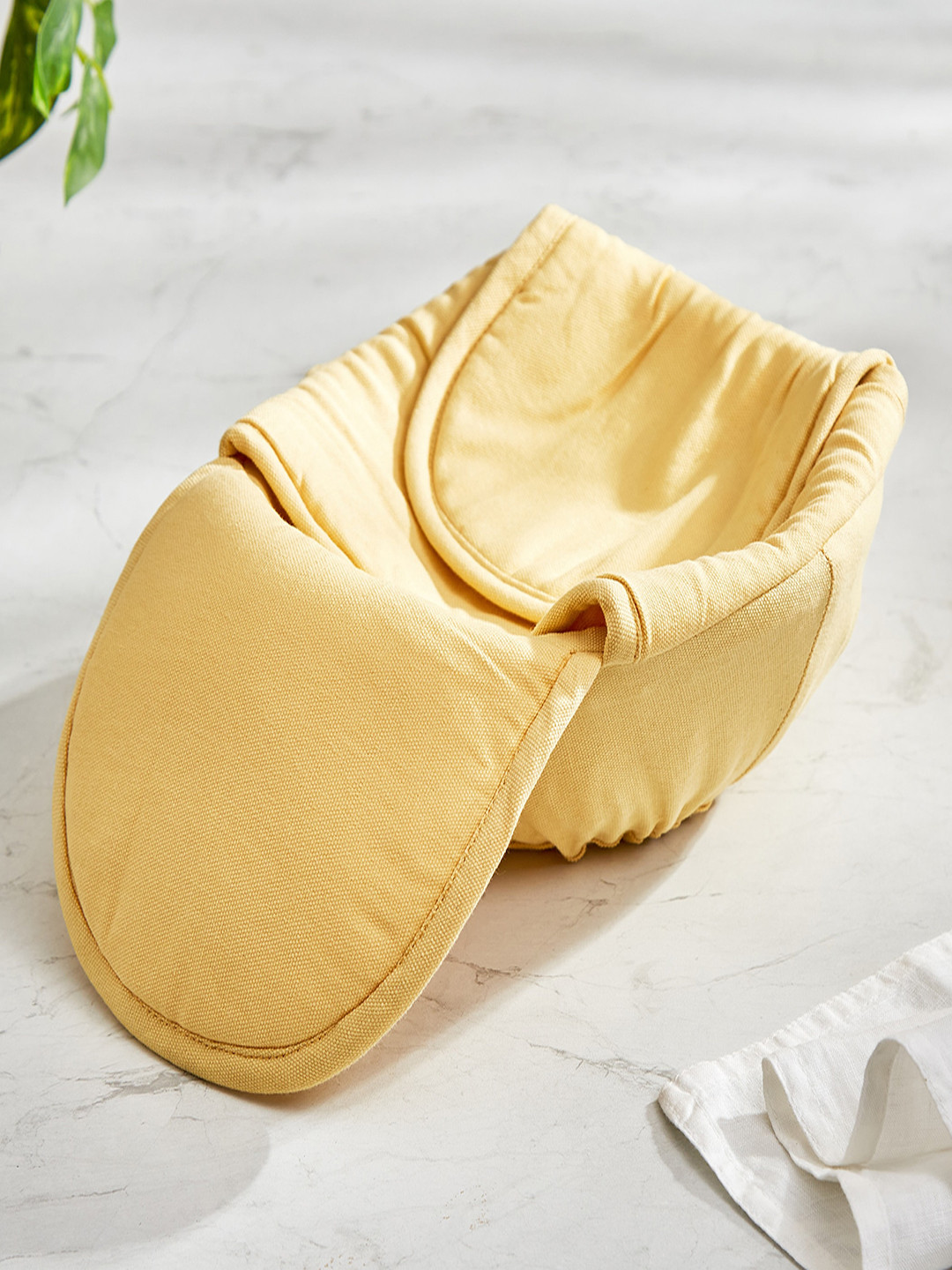 

Home Centre Colour Refresh Yellow Cotton & Bamboo Bread Basket