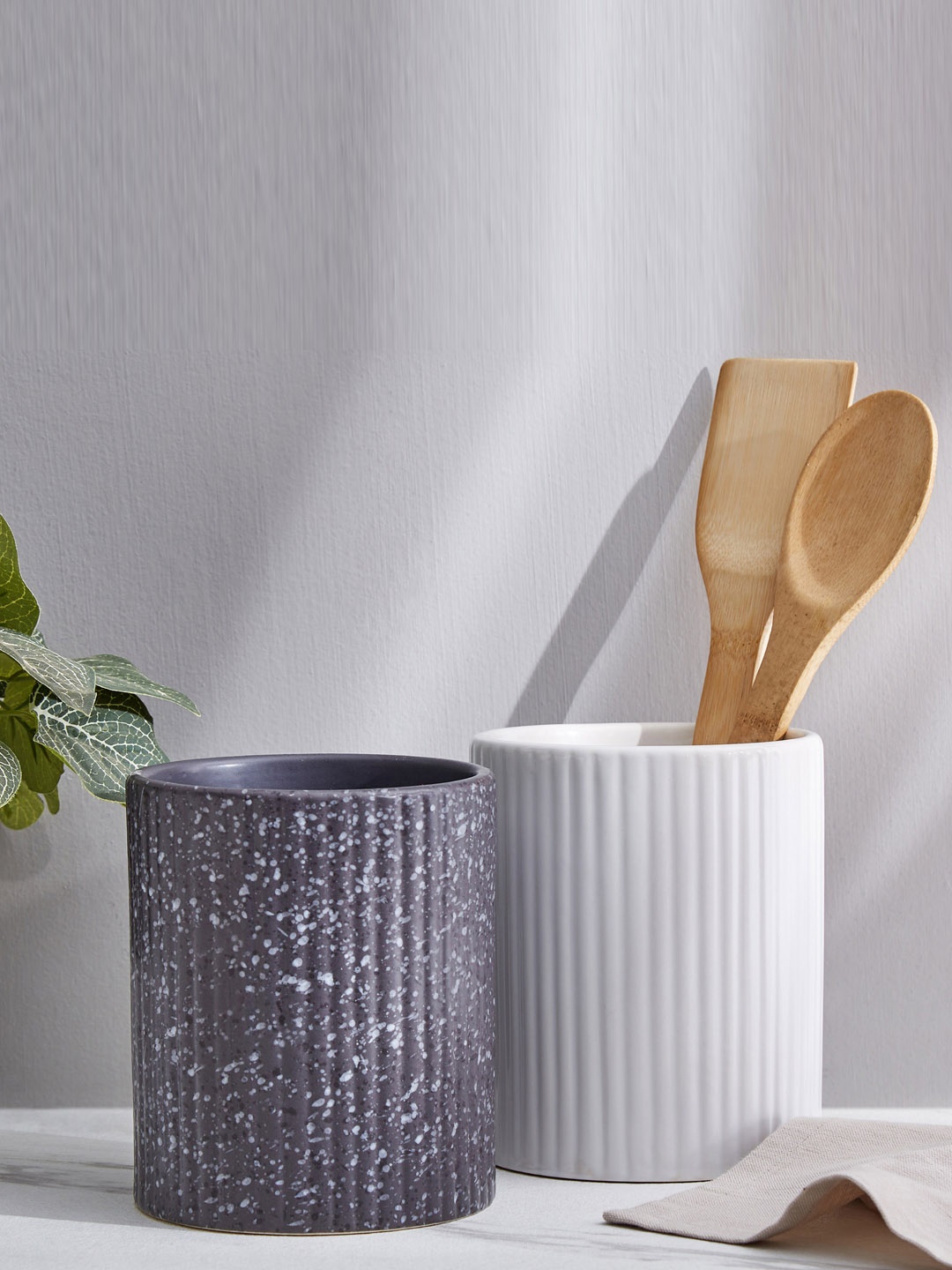 

Home Centre Marshmallow Grey Textured Stoneware Utensil Holder