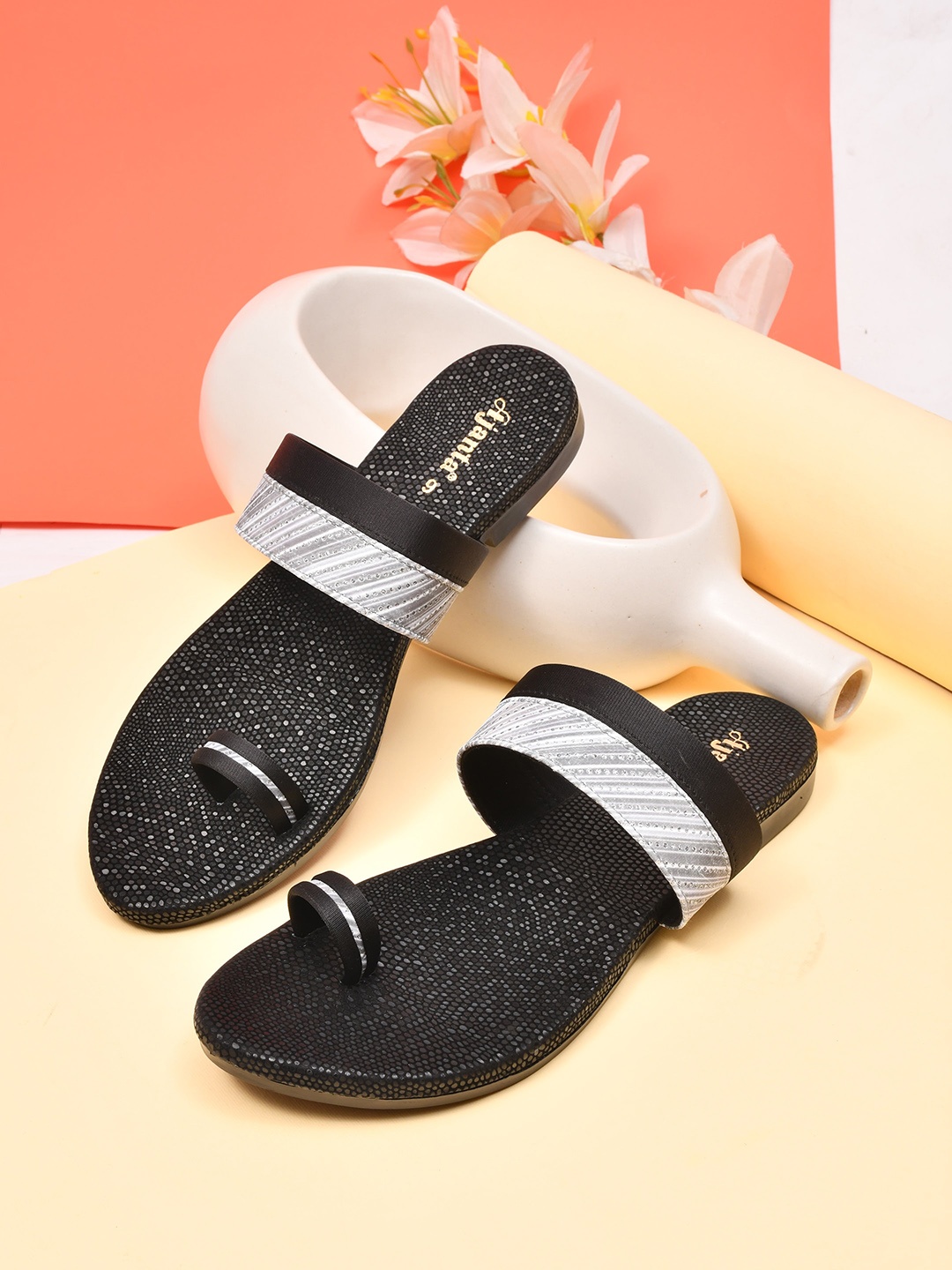 

Ajanta Printed One Toe Flats, Black