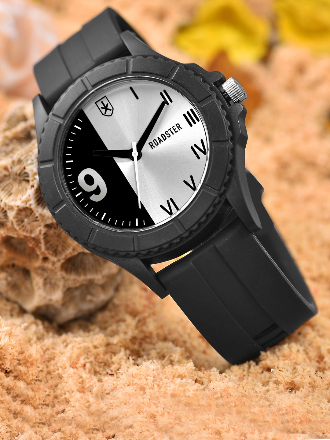 

Roadster Men Water Resistant Analogue Watches RD-101, Black