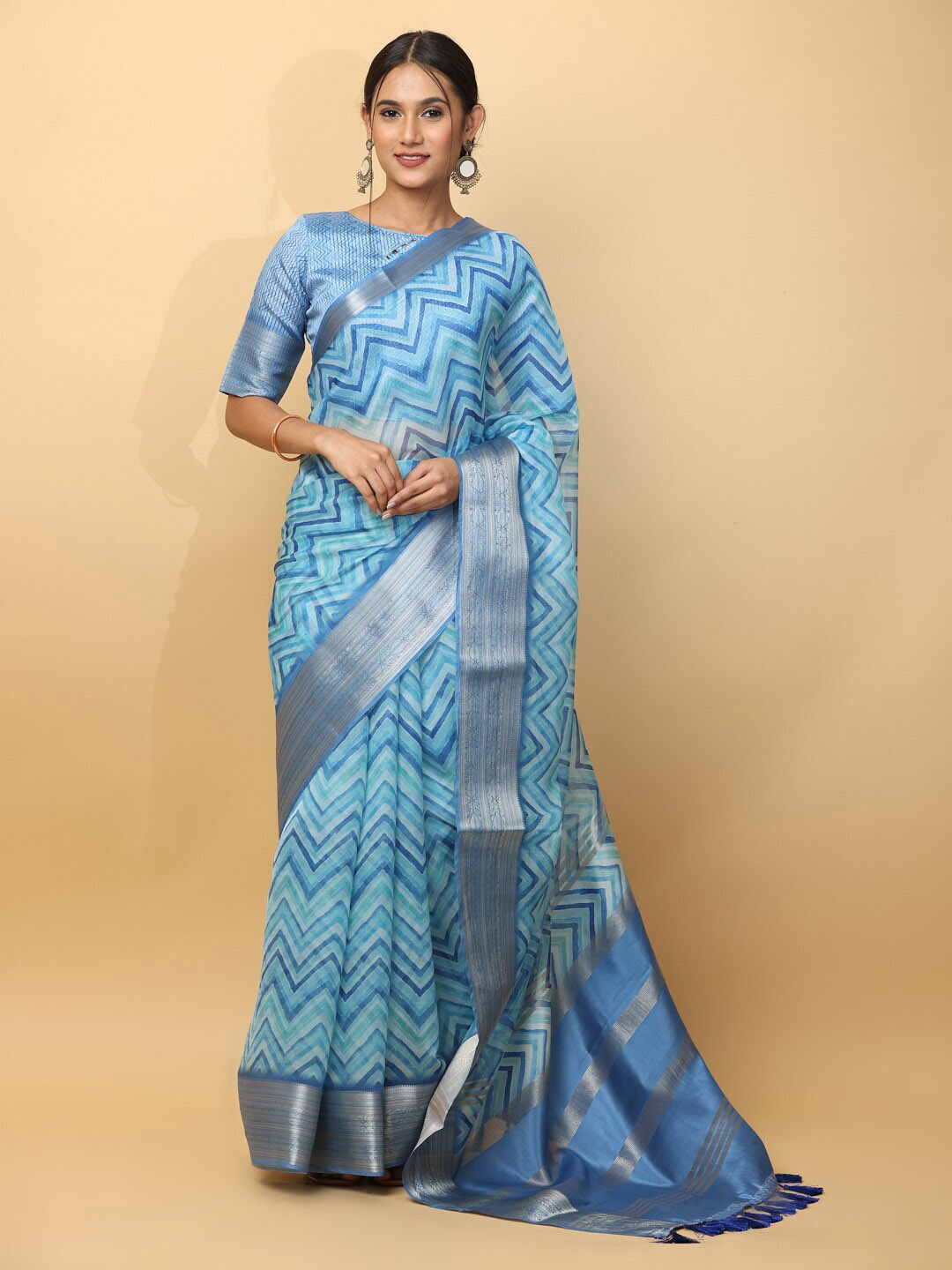 

VASTRANAND Geometric Printed Zari Organza Saree, Blue