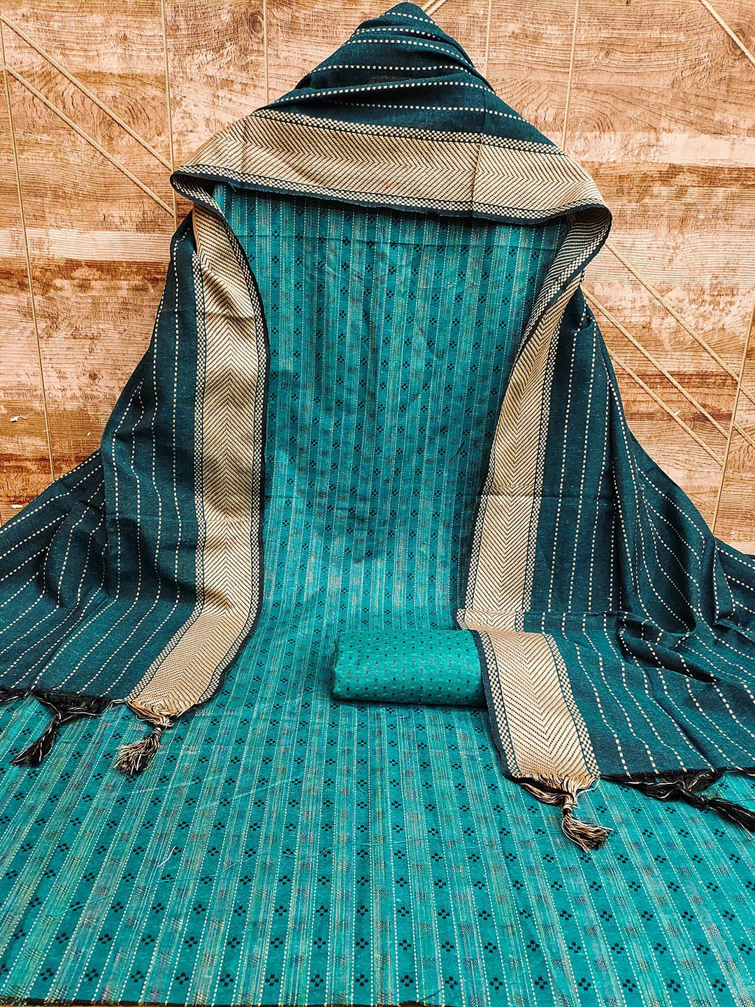 

MANVAA Woven Design Unstitched Dress Material, Green