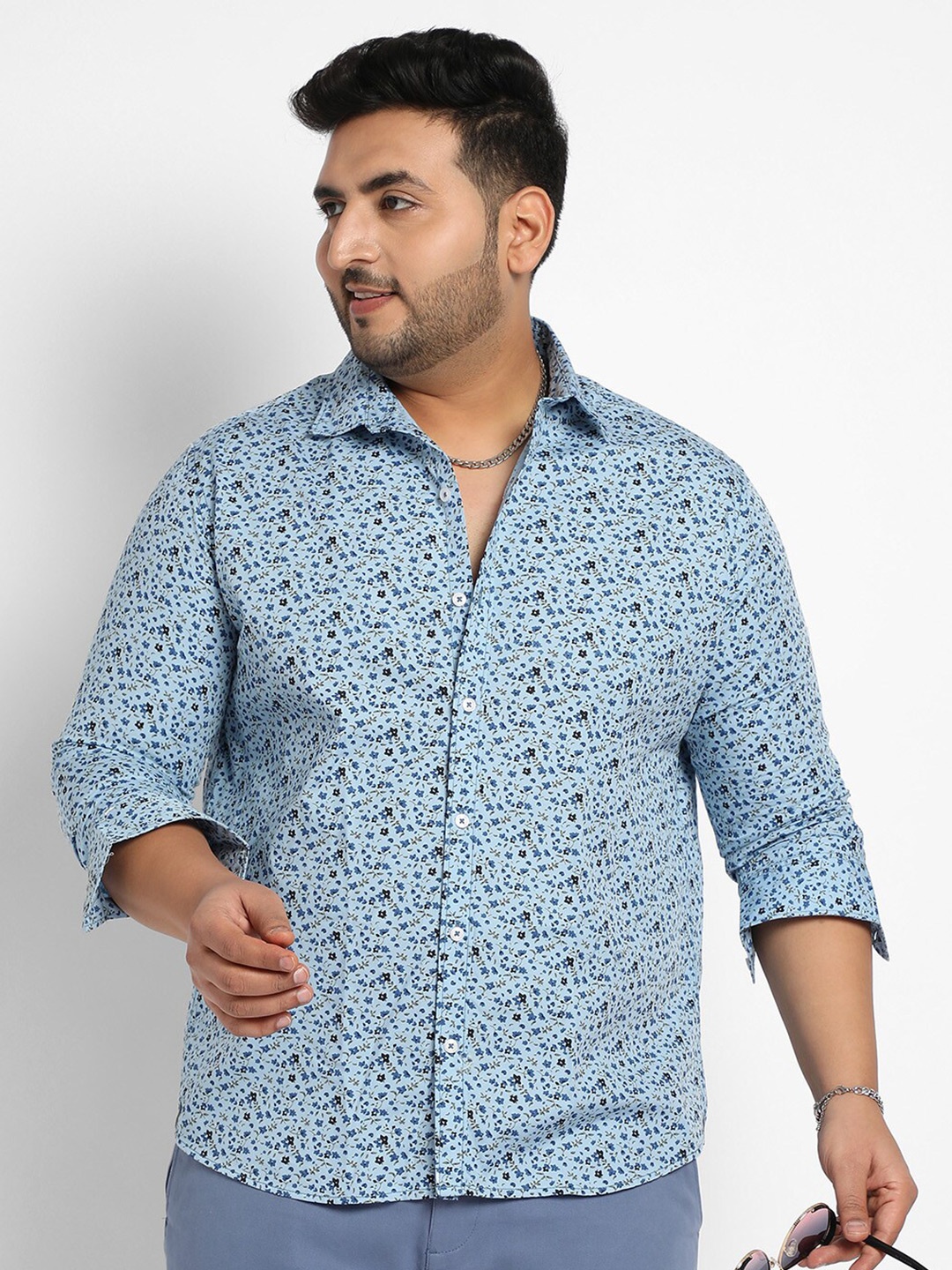 

Instafab Plus Size Classic Regular Fit Floral Printed Casual Shirt, Blue