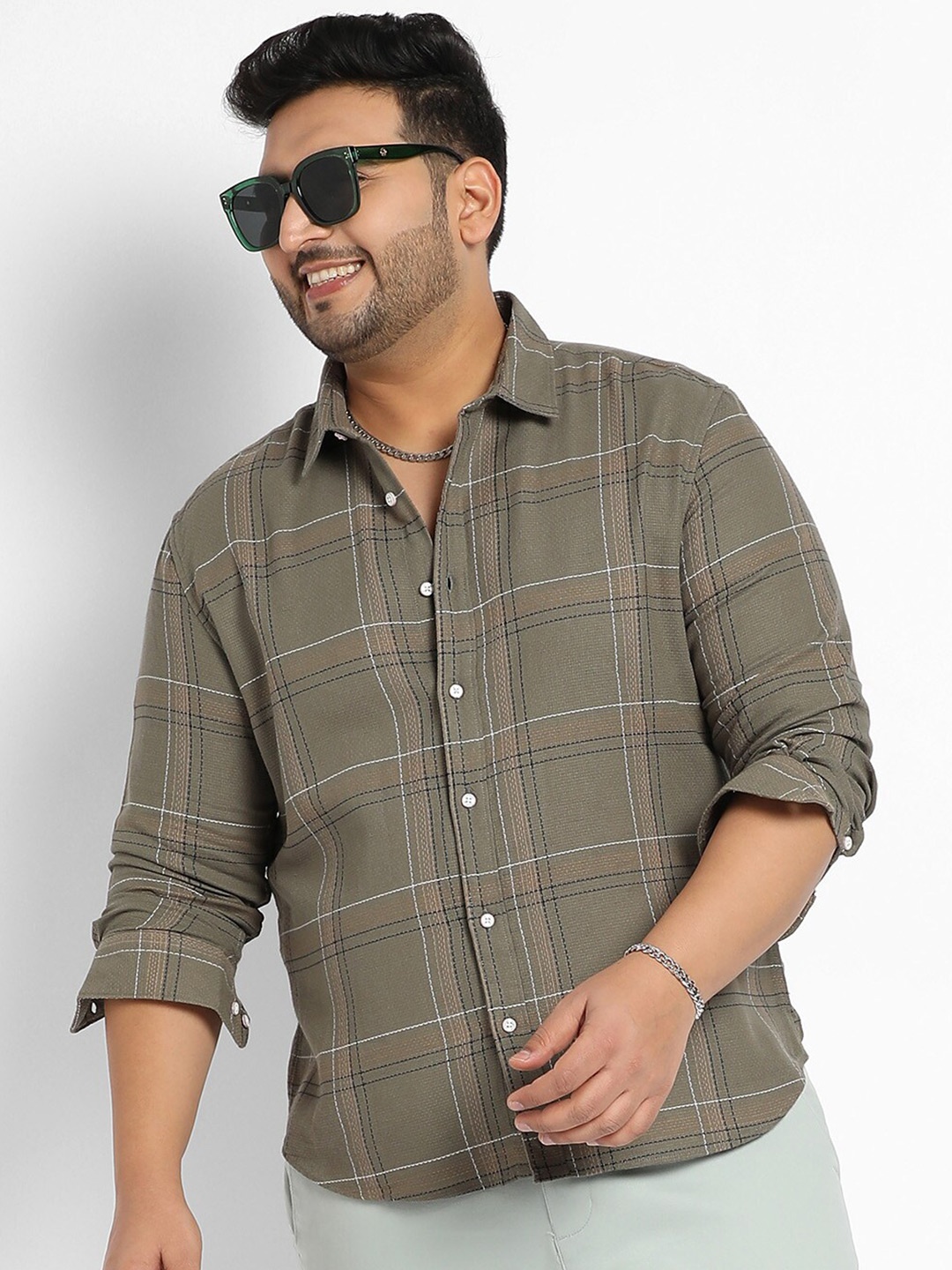 

Instafab Plus Men Plus Size Classic Spread Collar Checked Cotton Casual Shirt, Green