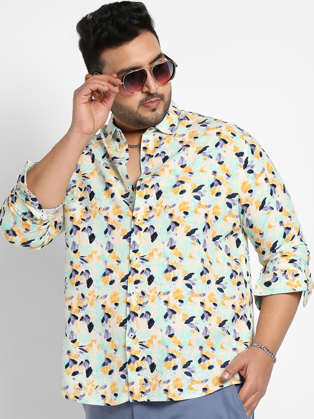 

Instafab Plus Classic Floral Opaque Printed Cotton Casual Shirt, Green