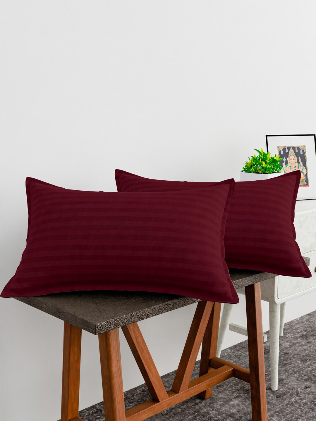 

Kuber Industries Maroon-Coloured 4 Pieces Striped Cotton Pillow Covers
