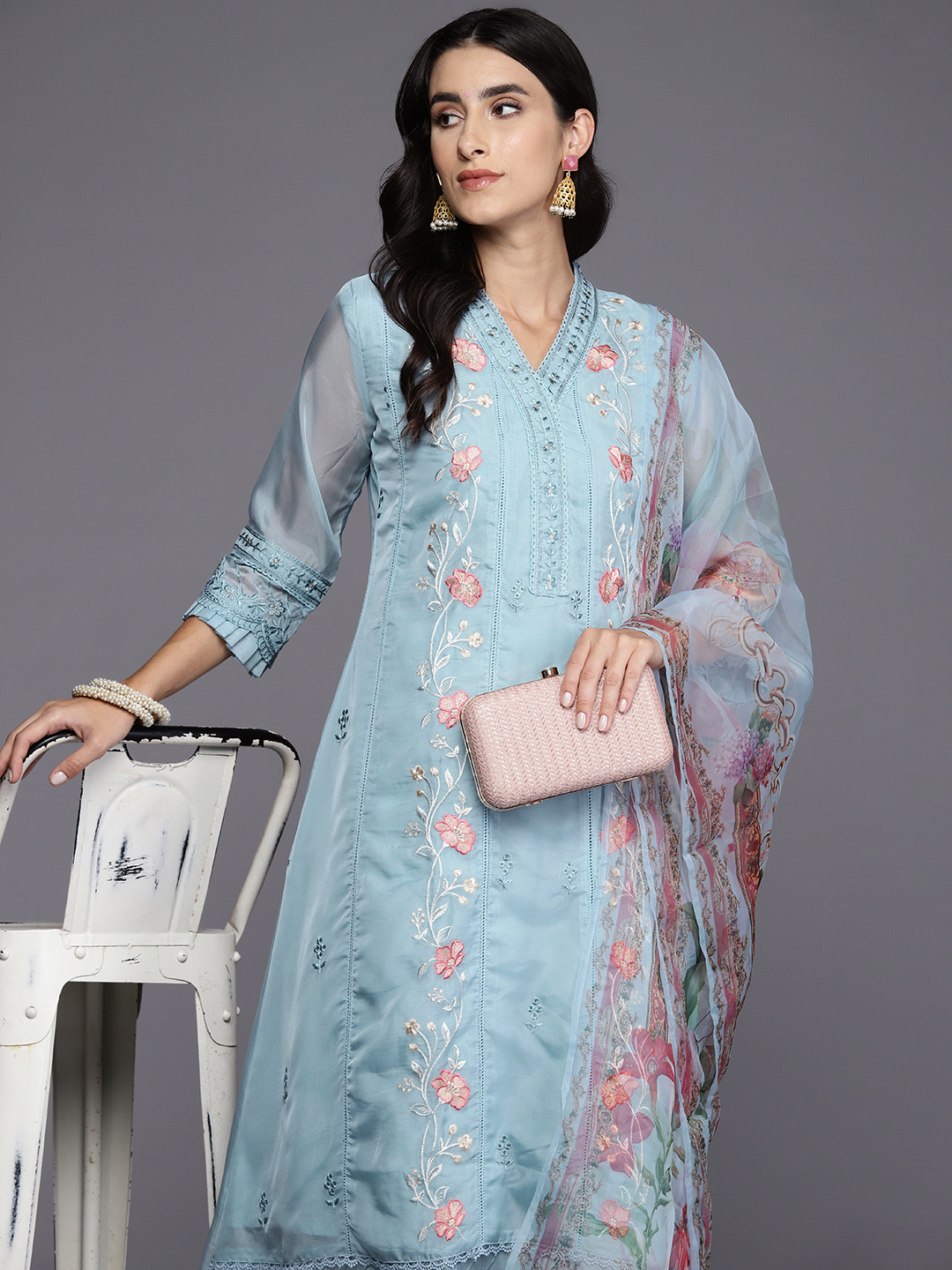 

Indo Era Women Floral Embroidered Regular Thread Work Kurta with Trousers & Dupatta, Turquoise blue