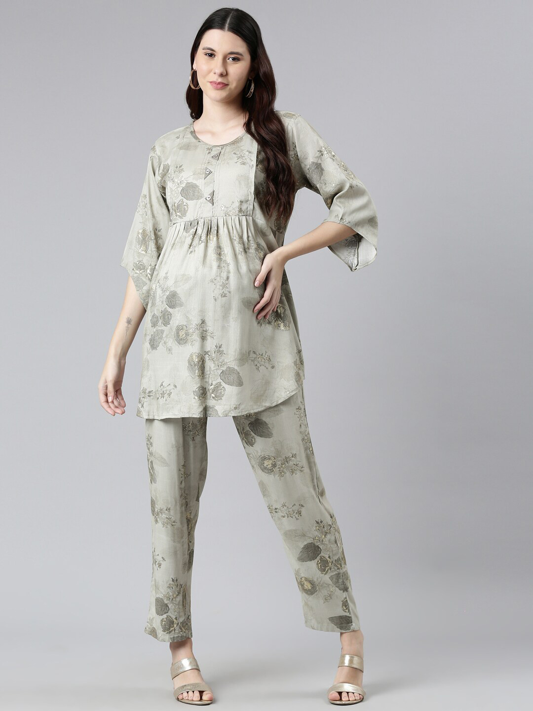 

GOLDSTROMS Floral Printed Maternity Kurti With Trousers, Grey