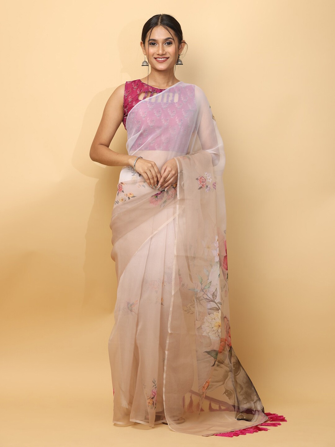 

VASTRANAND Floral Printed Organza Saree, Cream